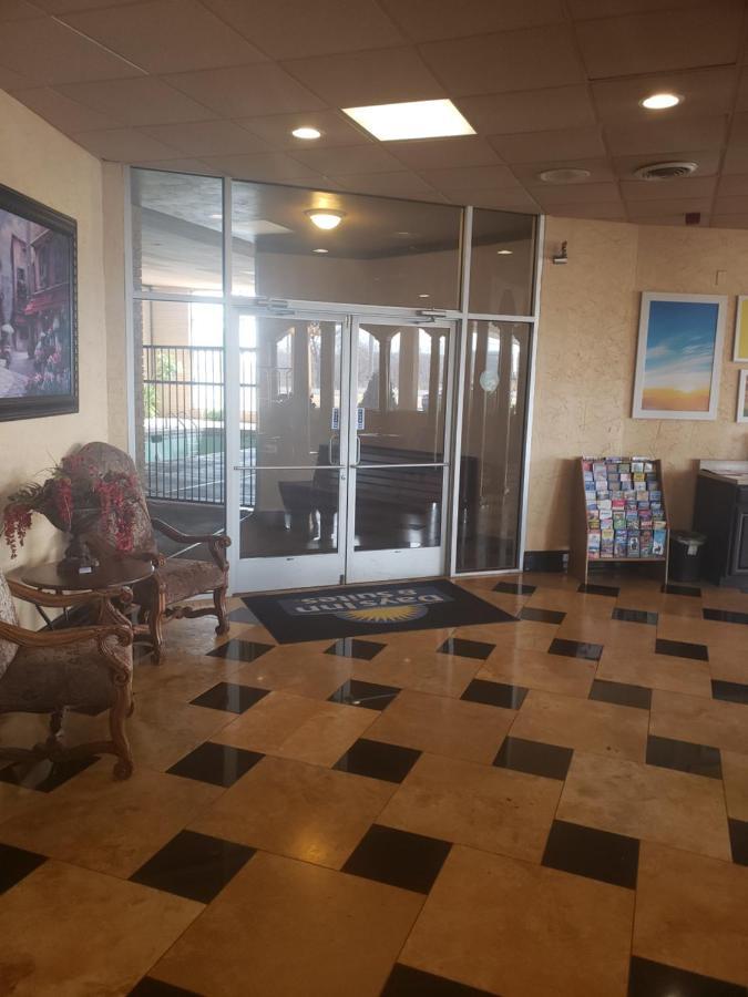 Days Inn & Suites By Wyndham Clovis Zewnętrze zdjęcie