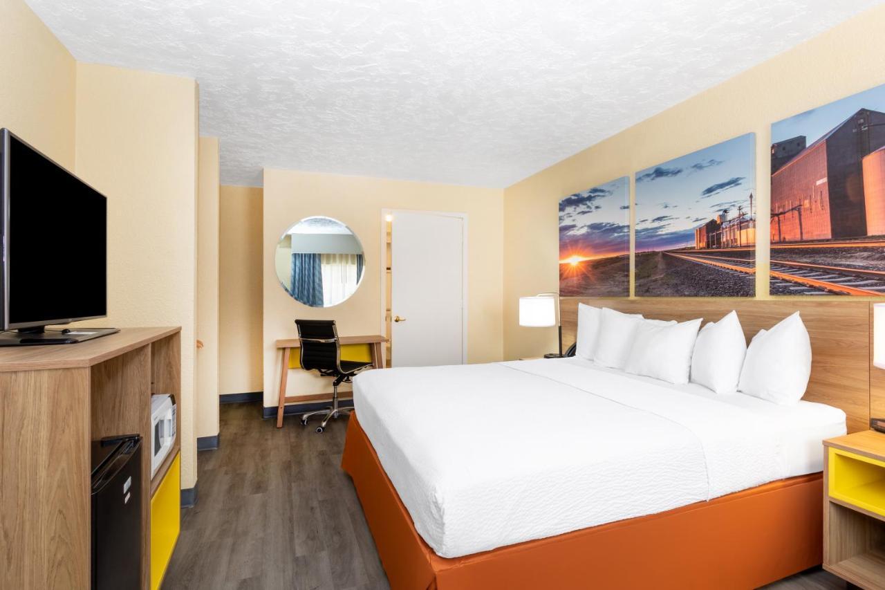 Days Inn & Suites By Wyndham Clovis Zewnętrze zdjęcie