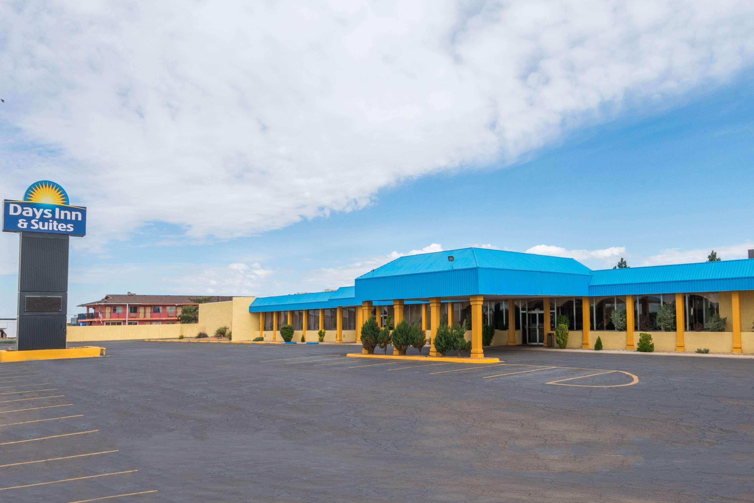 Days Inn & Suites By Wyndham Clovis Zewnętrze zdjęcie