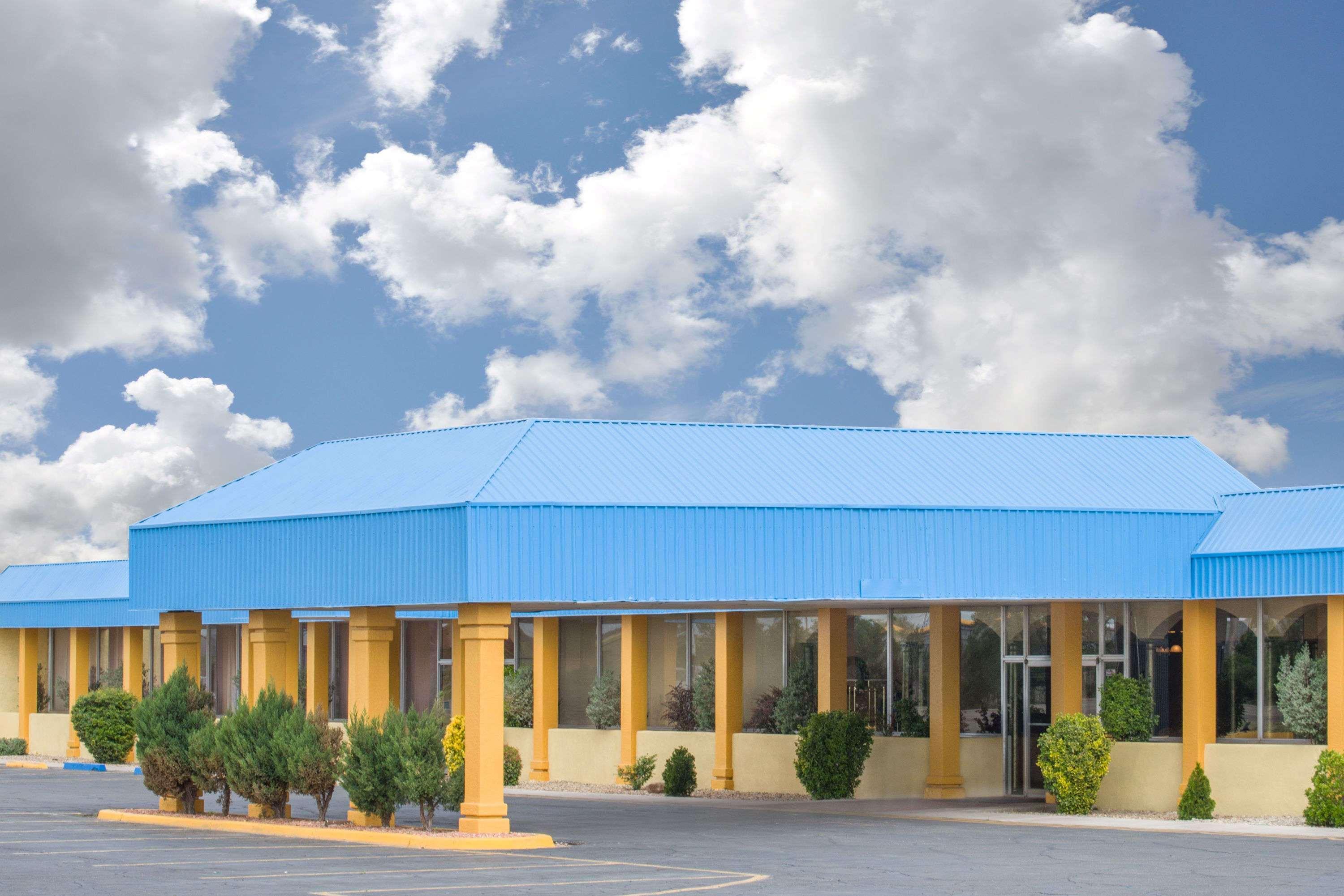 Days Inn & Suites By Wyndham Clovis Zewnętrze zdjęcie